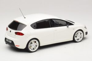 SEAT Leon Cupra R Mk2 Wit Otto 1:18 OT1332 Hars — afbeelding 2 van 6