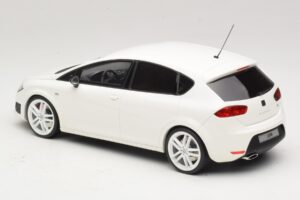 SEAT Leon Cupra R Mk2 Wit Otto 1:18 OT1332 Hars — afbeelding 5 van 6