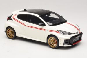 Toyota GR Yaris TGR Italy Gelimiteerde Editie Pure White Otto 1:18 OT1183 Hars — afbeelding 4 van 6