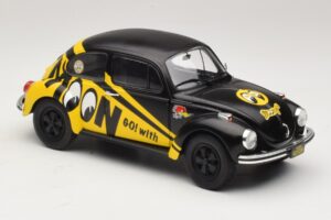 Volkswagen Beetle 1303 Go with Moon Solido 1:18 S1800519 Metaal — afbeelding 6 van 8