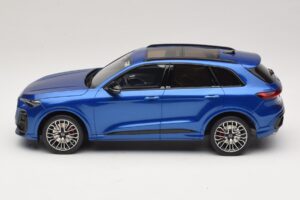 Audi SQ5 FY TFSI Ultra Blauw Otto 1:18 OT1281 Hars — afbeelding 3 van 6