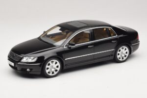 Volkswagen Phaeton 3D 6.0 W12 Zwart Otto 1:18 Volkswagen Phaeton 3D 6.0 W12 Zwart Otto 1:18 OT1266 Hars