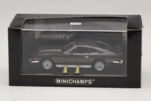Aston Martin DBS On Her Majesty's Secret Service Met Ski's Minichamps 1:43 436137600-P1 Metaal — afbeelding 4 van 4