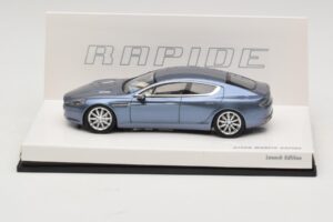 Aston Martin Rapide Blauw Metallic Minichamps 1:43 437137903 Metaal