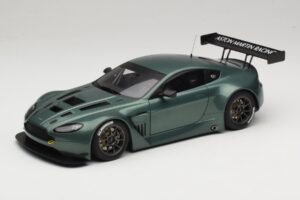 Aston Martin V12 Vantage GT3 Groen AUTOart 1:18 81306 Metaal