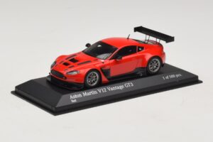 Aston Martin V12 Vantage GT3 Rood Minichamps 1:43 4371121392 Metaal — afbeelding 2 van 4