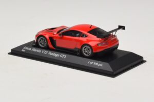 Aston Martin V12 Vantage GT3 Rood Minichamps 1:43 4371121392 Metaal — afbeelding 3 van 4