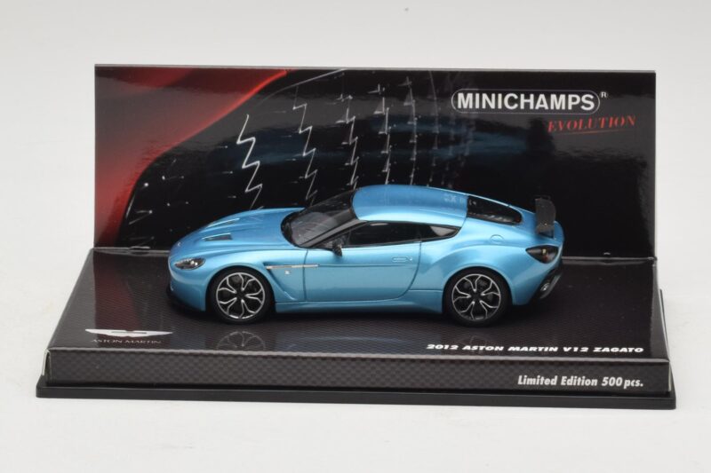 Aston Martin V12 Zagato Alba Blue Minichamps 1:43 Aston Martin V12 Zagato Alba Blue Minichamps 1:43 437137222 Metaal