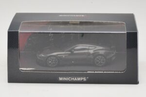 Aston Martin V12 Zagato Scintilla Silver Minichamps 1:43 437137221 Metaal — afbeelding 5 van 5