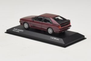 Audi Quattro Bruin Metallic Minichamps 1:43 430019429 Metaal — afbeelding 3 van 4