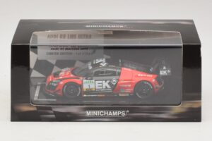 Audi R8 LMS Ultra #1 EK S. Asch / Stoll ADAC GT Masters 2013 Minichamps 1:43 437130101 Metaal — afbeelding 5 van 5
