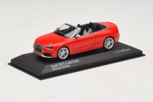 Audi RS5 B8 Cabriolet Rood Minichamps 1:43 410011230 Metaal — afbeelding 2 van 4