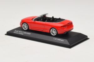 Audi RS5 B8 Cabriolet Rood Minichamps 1:43 410011230 Metaal — afbeelding 3 van 4