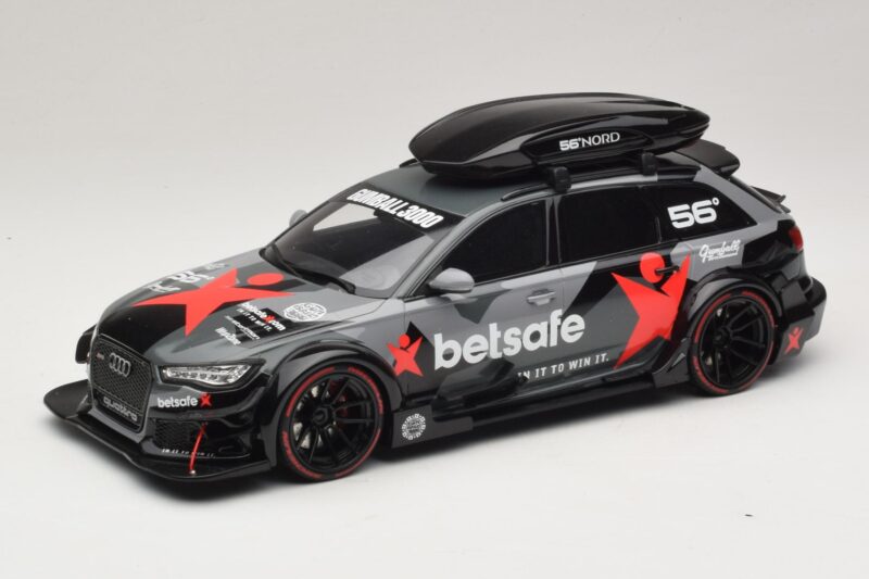 Audi RS6 C7 Avant DTM Met Dakkoffer GT Spirit 1:18 GT321 Hars