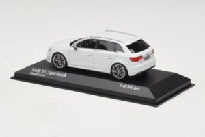 Audi S3 8V Sportback Wit Minichamps 1:43 437013010 Metaal — afbeelding 3 van 4