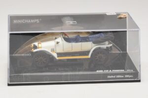 Audi Typ A Phaeton Wit Blauw Minichamps 1:43 437019032 Metaal — afbeelding 4 van 5