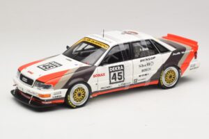 Audi V8 Quattro DTM #45 F. Biela Team AZR 1991 Minichamps 1:18 100911045 Metaal