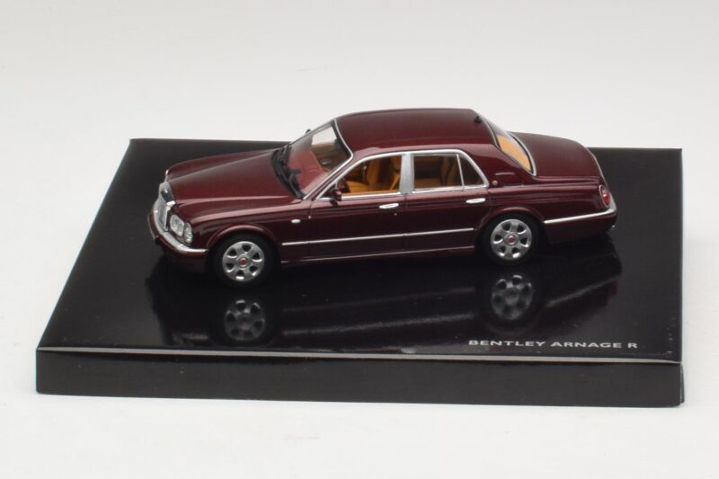 Bentley Arnage R Sunset Red Minichamps 1:43 Bentley Arnage R Sunset Red Minichamps 1:43 BL330 Metaal