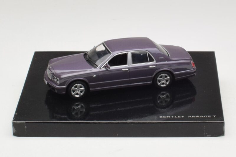Bentley Arnage T Grey Violet Minichamps 1:43 Bentley Arnage T Grey Violet Minichamps 1:43 BL384 Metaal