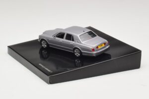 Bentley Arnage T Silver Tempest Minichamps 1:43 BL326 Metaal — afbeelding 3 van 4