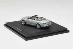 Bentley Continental GTC Light Grey Metallic Minichamps 1:43 BL907 Metaal — afbeelding 2 van 4