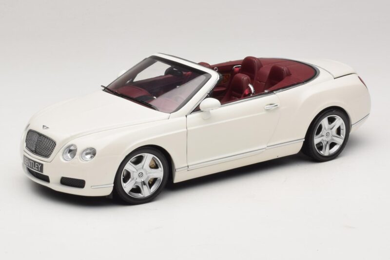 Bentley Continental GTC Wit Vervangende Doos Minichamps 1:18 100139032-R1 Metaal