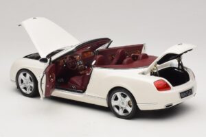 Bentley Continental GTC Wit Vervangende Doos Minichamps 1:18 100139032-R1 Metaal — afbeelding 5 van 8