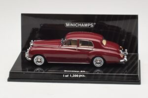Bentley S2 Standard Saloon Rood Minichamps 1:43 436139951-O1 Metaal
