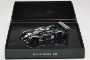 Bentley Speed 8 LMP900 #8 J. Herbert / D. Brabham / M. Blundell 24 Hours of Le Mans 2003 Minichamps 1:43 BL364 Metaal — afbeelding 4 van 4