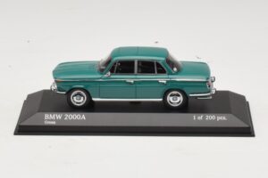 BMW 2000A Groen Minichamps 1:43 437023001 Metaal