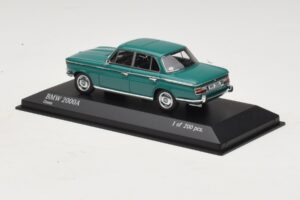BMW 2000A Groen Minichamps 1:43 437023001 Metaal — afbeelding 3 van 4
