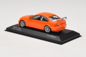 BMW 320i E46 Straatversie Oranje Minichamps 1:43 400052400 Metaal — afbeelding 3 van 4