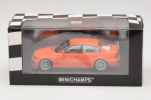 BMW 320i E46 Straatversie Oranje Minichamps 1:43 400052400 Metaal — afbeelding 4 van 4