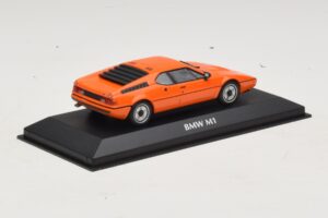 BMW M1 Oranje Maxichamps 1:43 940025020 Metaal — afbeelding 2 van 4