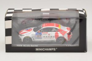 BMW M235i Bong Motorsport #307 Nett / Akata 24 Hours of Nurburgring 2015 Minichamps 1:43 437152507 Metaal — afbeelding 4 van 4