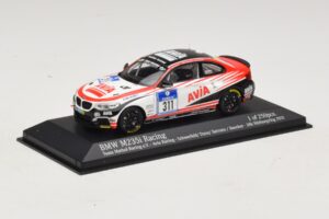 BMW M235i Team Mathol Racing #311 Scherfeld / Duve 24 Hours of Nurburgring 2015 Minichamps 1:43 437152511 Metaal — afbeelding 2 van 4
