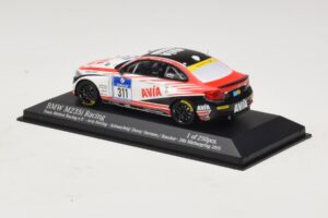 BMW M235i Team Mathol Racing #311 Scherfeld / Duve 24 Hours of Nurburgring 2015 Minichamps 1:43 437152511 Metaal — afbeelding 3 van 4