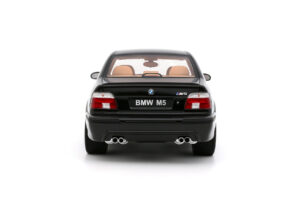 BMW M5 E39 Black Sapphire Metallic Otto 1:18 OT1338 Hars — afbeelding 4 van 4