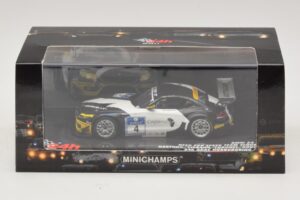 BMW Z4 GT3 Need for Speed Team #4 Hartung / Viebahn 24 Hours of Nürburgring 2011 Minichamps 1:43 437112904 Metaal — afbeelding 5 van 5