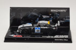 BMW Z4 M Coupe #69 Adams / K. Ludwig ADAC 24h Nürburgring 2009 Minichamps 1:43 400092769 Metaal