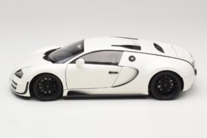 Bugatti Veyron Super Sport Wit Minichamps 1:18 100110844 Metaal — afbeelding 4 van 8