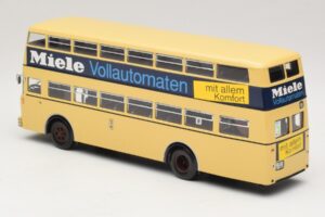 Bussing D2U Heckturen Miele Minichamps 1:43 439071086 Metaal — afbeelding 5 van 6