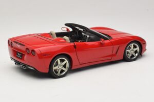 Chevrolet Corvette C6 Cabriolet Rood AUTOart 1:18 71221 Metaal — afbeelding 3 van 8