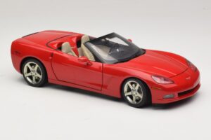 Chevrolet Corvette C6 Cabriolet Rood AUTOart 1:18 71221 Metaal — afbeelding 6 van 8
