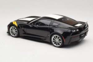 Chevrolet Corvette C7 Grand Sport Zwart met Witte Strepen AUTOart 1:18 71273 Composiet — afbeelding 7 van 8