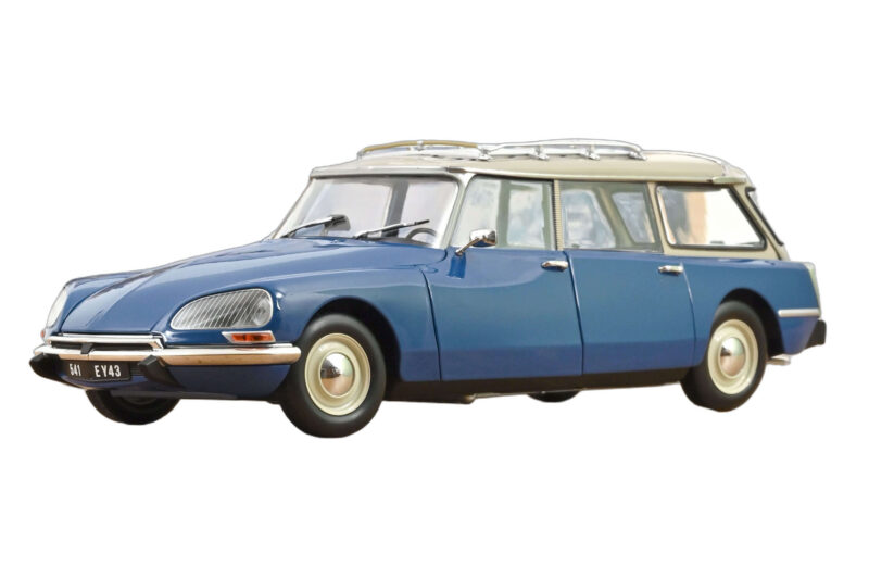 Citroën DS 21 Break Danube Blue Norev 1:18 Citroën DS 21 Break Danube Blue Norev 1:18 181772 Metaal