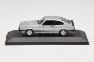 Ford Capri RS Mk1 Zilver Minichamps 1:43 430085804 Metaal