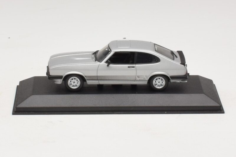 Ford Capri RS Mk1 Zilver Minichamps 1:43 430085804 Metaal
