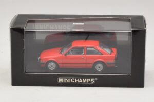 Ford Escort Mk3 3-deurs Rood Minichamps 1:43 400085000 Metaal — afbeelding 4 van 4