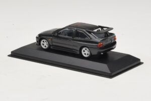 Ford Escort RS Cosworth Zwart Metallic Minichamps 1:43 430082106 Metaal — afbeelding 3 van 4